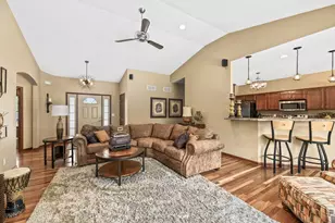 6305 Cedarhedge Dr, Racine, WI 53406 - Photo 22