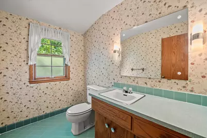 N87W15765  Belleview Blvd, Menomonee Falls, WI 53051 - Photo 24