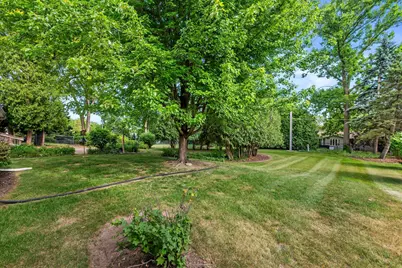 N87W15765  Belleview Blvd, Menomonee Falls, WI 53051 - Photo 44