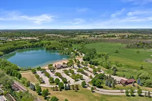 20750 Lincolnshire Ct, Brookfield, WI 53045 - Photo 44