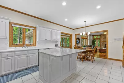 20750  Lincolnshire Ct, Brookfield, WI 53045 - Photo 10