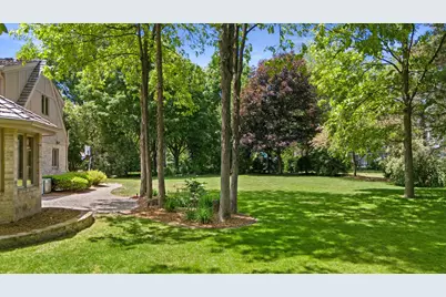 20750  Lincolnshire Ct, Brookfield, WI 53045 - Photo 38