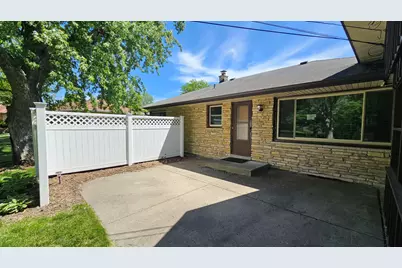 N102W15320  Venus Ct, Germantown, WI 53022 - Photo 8