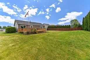 1063 Pheasant Dr, Genoa City, WI 53128 - Photo 40