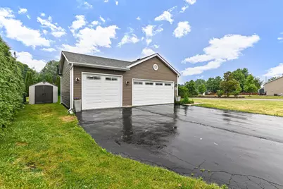 1063  Pheasant Dr, Genoa City, WI 53128 - Photo 6