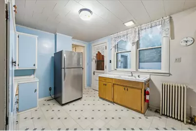 924 W Grand Ave, Port Washington, WI 53074 - Photo 20