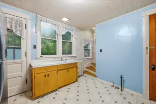 924 W Grand Ave, Port Washington, WI 53074 - Photo 22