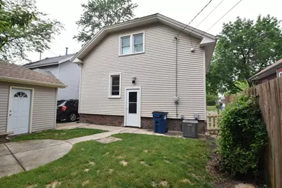1707  Carlisle Ave, Racine, WI 53404 - Photo 2