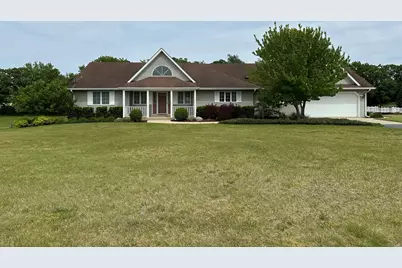 8651  Fieldstone Ct, Burlington, WI 53105 - Photo 2