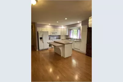 8651  Fieldstone Ct, Burlington, WI 53105 - Photo 12