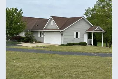 8651  Fieldstone Ct, Burlington, WI 53105 - Photo 6