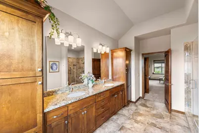 3506  Hawthorn Hill Dr, Waukesha, WI 53188 - Photo 16