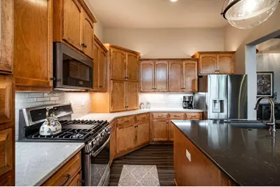 3412  Walnut Trl, Waukesha, WI 53188 - Photo 6