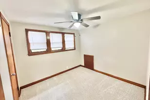 6124 N 39th St, Milwaukee, WI 53209 - Photo 16
