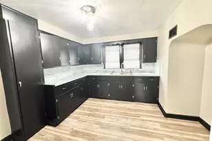 6124 N 39th St, Milwaukee, WI 53209 - Photo 12