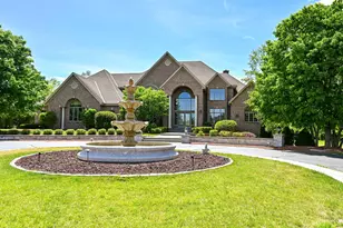 3277 N Canterbury Ln, Summit, WI 53066 - Photo 1