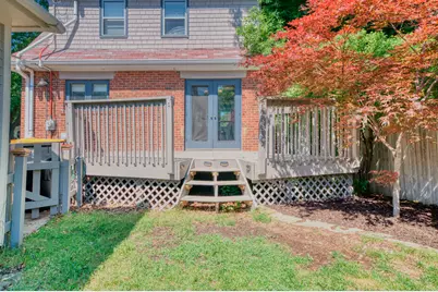 426 N 70th St, Wauwatosa, WI 53213 - Photo 8
