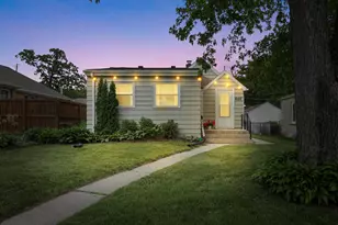 802 S 90th St, West Allis, WI 53214 - Photo 1