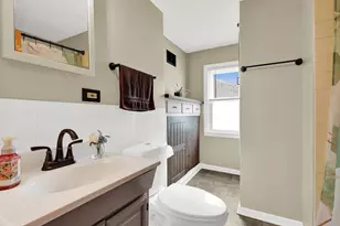 802 S 90th St, West Allis, WI 53214 - Photo 16