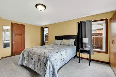 802 S 90th St, West Allis, WI 53214 - Photo 18