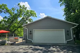 2505 E Lake Shore Dr, Twin Lakes, WI 53181 - Photo 28