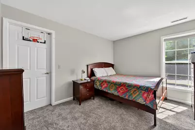 N16W26593  Tall Reeds Ln #H, Pewaukee, WI 53072 - Photo 18