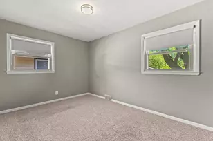 9500 W Elmore Ave, Milwaukee, WI 53222 - Photo 18
