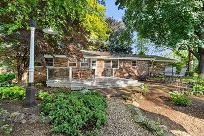 W225N247  Lexington Dr, Pewaukee, WI 53186 - Photo 38
