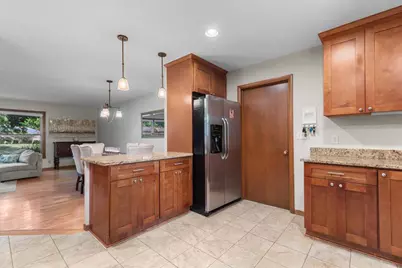 W225N247  Lexington Dr, Pewaukee, WI 53186 - Photo 16