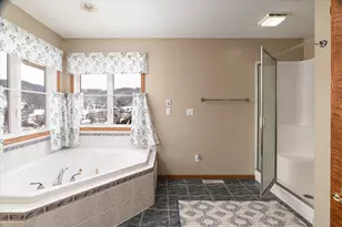 203 Eagle Bluff Rd, La Crescent, MN 55947 - Photo 18