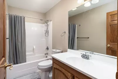 203  Eagle Bluff Rd, La Crescent, MN 55947 - Photo 20