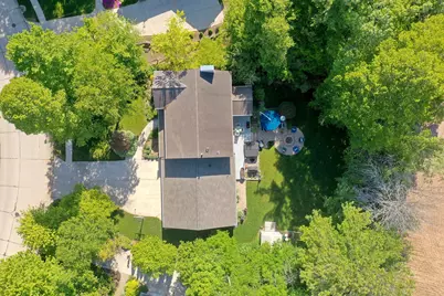 602  Wild Oak Dr, Manitowoc, WI 54220 - Photo 50