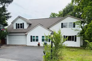 W271N2641 Pear Tree Ln, Pewaukee, WI 53072 - Photo 1