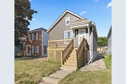2172 S 76th St, West Allis, WI 53219 - Photo 2