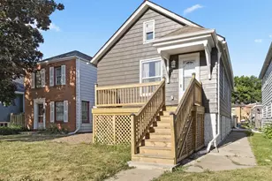 2172 S 76th St, West Allis, WI 53219 - Photo 2