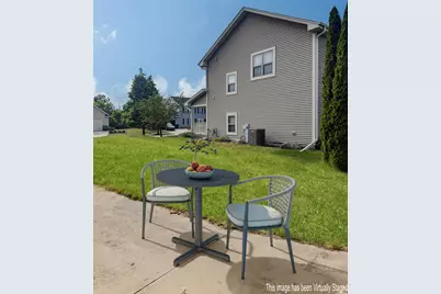 1524 E Monroe Ave, Hartford, WI 53027 - Photo 20