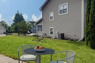 1524 E Monroe Ave, Hartford, WI 53027 - Photo 20