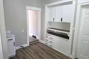 1212 W Chambers St, Milwaukee, WI 53206 - Photo 6