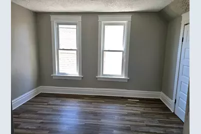 1212 W Chambers St, Milwaukee, WI 53206 - Photo 8