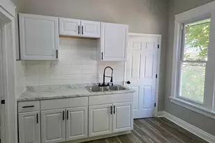 1212 W Chambers St, Milwaukee, WI 53206 - Photo 2