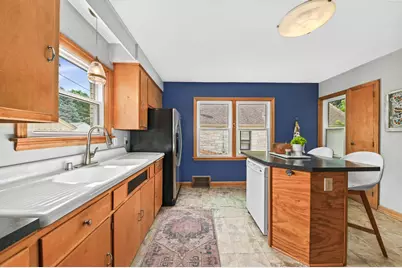 2752 N 69th St, Milwaukee, WI 53210 - Photo 14