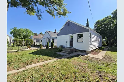 2471 S 74th St, West Allis, WI 53219 - Photo 36