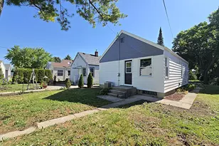 2471 S 74th St, West Allis, WI 53219 - Photo 36