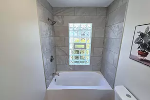 2471 S 74th St, West Allis, WI 53219 - Photo 18