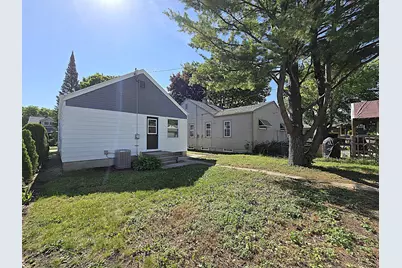 2471 S 74th St, West Allis, WI 53219 - Photo 34