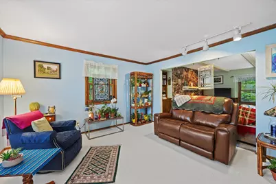 3145 S Manor Ct, New Berlin, WI 53151 - Photo 8