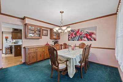 3145 S Manor Ct, New Berlin, WI 53151 - Photo 12