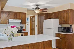 3145 S Manor Ct, New Berlin, WI 53151 - Photo 20