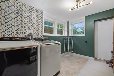 4520 N 110th St, Wauwatosa, WI 53225 - Photo 32