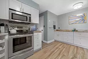 4520 N 110th St, Wauwatosa, WI 53225 - Photo 12